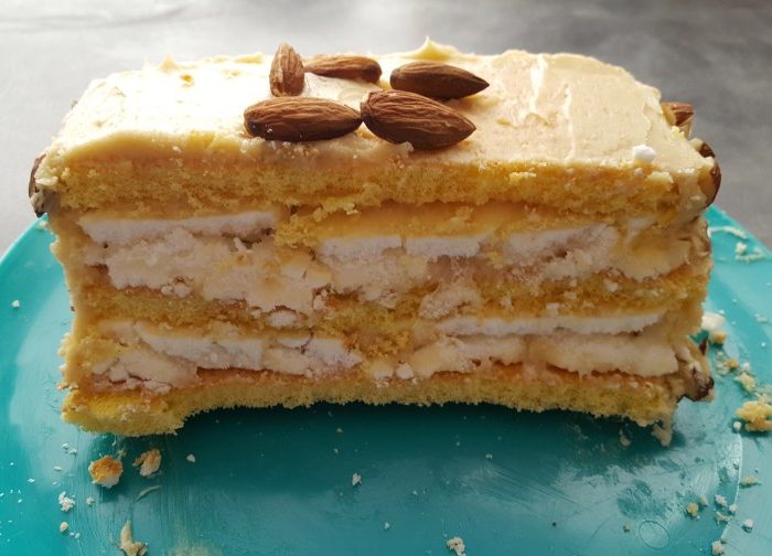 Bandi Foods  Bandi Kiev Cake Crispy meringue cake with hazelnuts and  peanuts chocolate concentrated milk and butter cream  httpbandifoodscomcooledtorteswafflecakesBandi Foods sharing a  nostalgic culture exquisite service and a unique 